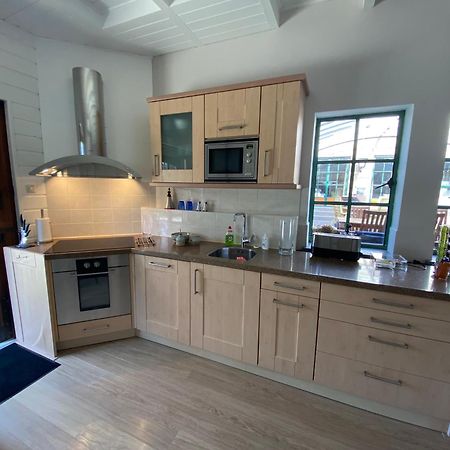 Londons Cottage هيلْفِرسوم المظهر الخارجي الصورة