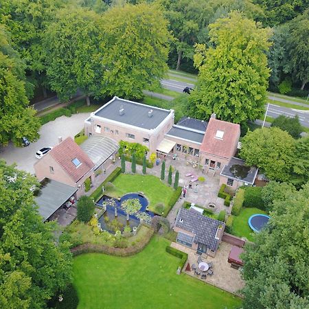 Londons Cottage هيلْفِرسوم المظهر الخارجي الصورة